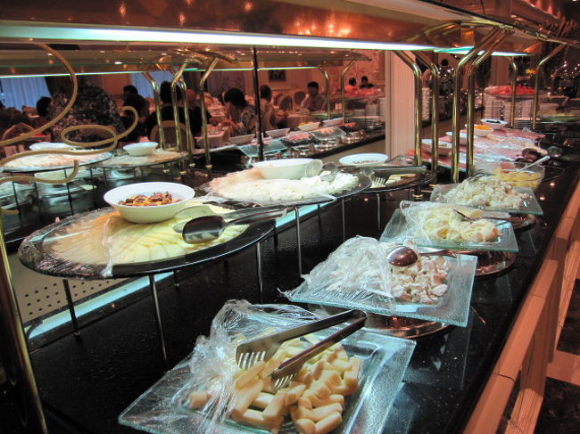 チーズがいっぱい。またまたしょっぱいチーズだ。