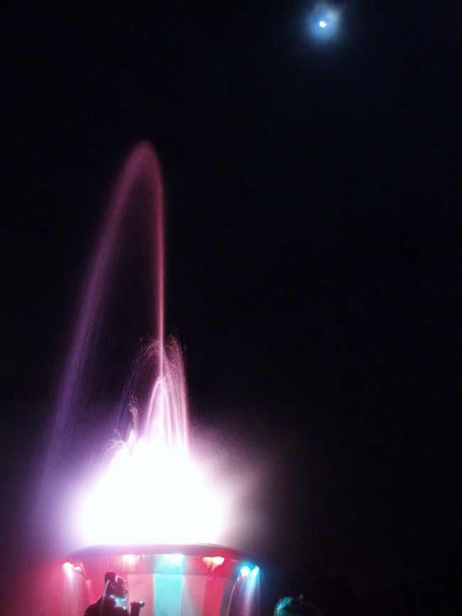 ミッションベイの噴水<br /><br />ミッションベイにはクラスメイトに連れてってもらいました☆<br /><br />中心部から車で15分くらい。