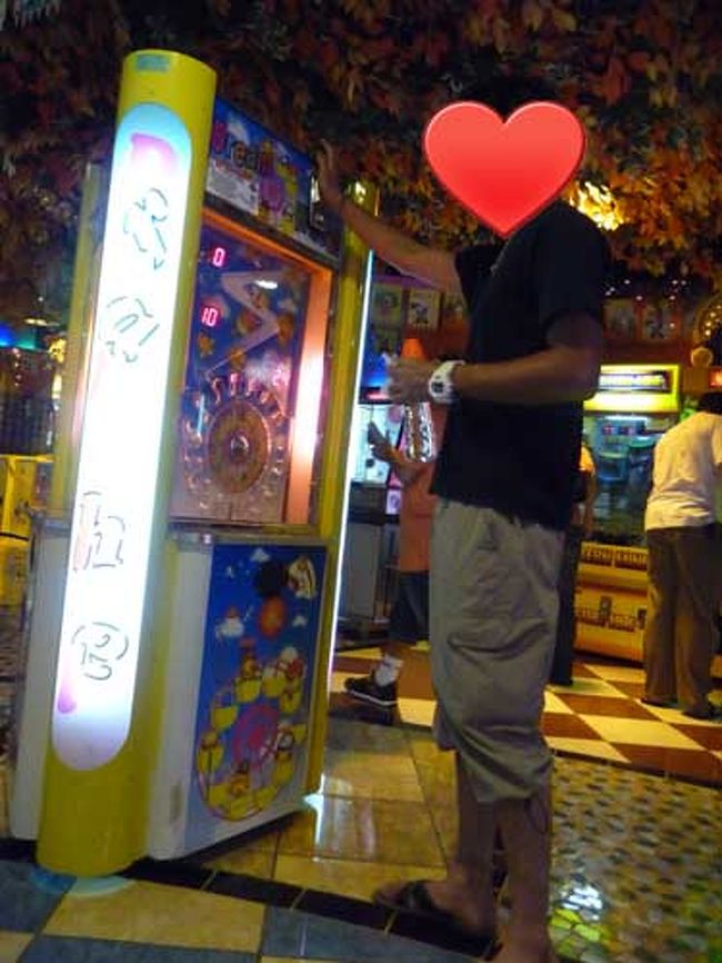 またもゲーセン発見。<br />遊ぶ。<br /><br />バリでは結局、３箇所のゲーセンに行ったなぁ。
