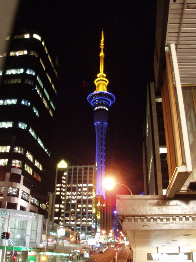 2007年8月3日<br /><br />オレンジ×青