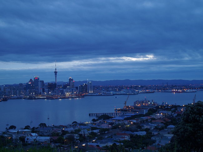 11月3日<br /><br />フェリーに乗ってデボンポートへ