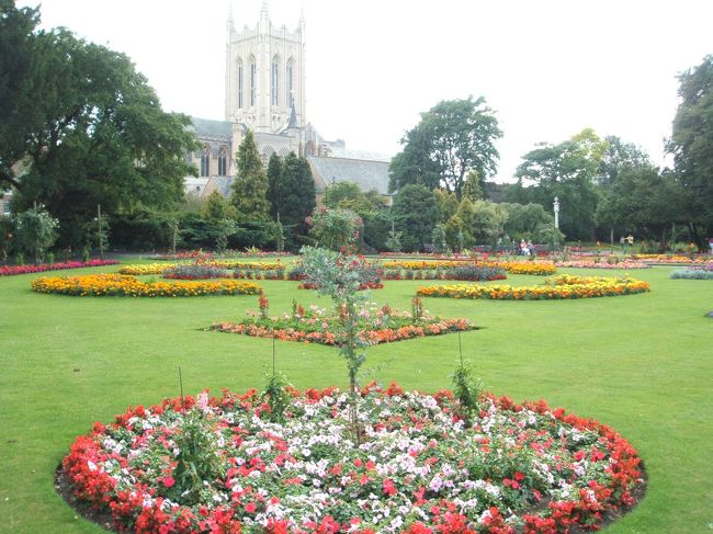 公園からみたセントエドモンド教会