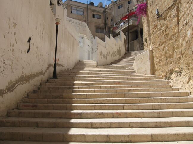 明るい陽の下では、さっきの出来事が嘘のよう。<br />けれど、ワクワクしていた数時間前とはえらい違いの凹み具合です。