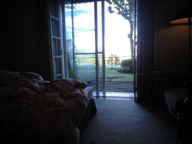 山中湖の旅２日目。<br /><br />今日は朝から晴天！<br />いそいそと窓の外を見ると，， 