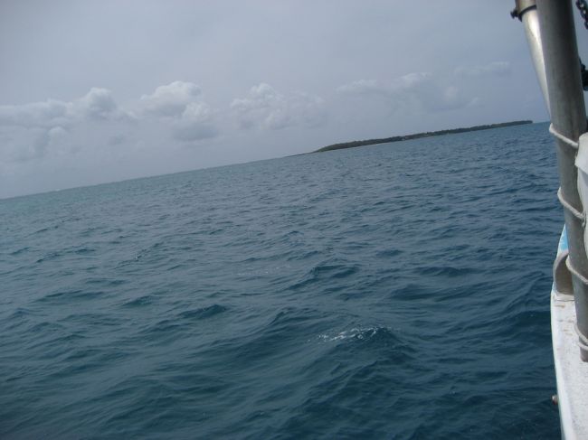 リバークルーズは２時間ほどで終了しました。<br />それから船に乗り、ココス島へ向かいました。