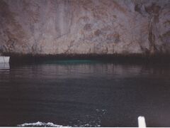 エメラルドの洞窟。カプリ島の青の洞窟には一寸かなわないかな。その後ナポリを少し見てローマへ帰った。