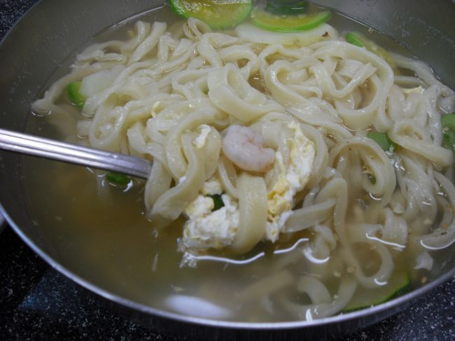 エビ・ホバク・ジャガイモ・玉子入り