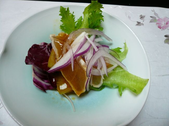 一、サラダ<br />-----海の幸夏野菜サラダ仕立　<br />自家製ドレッシング 