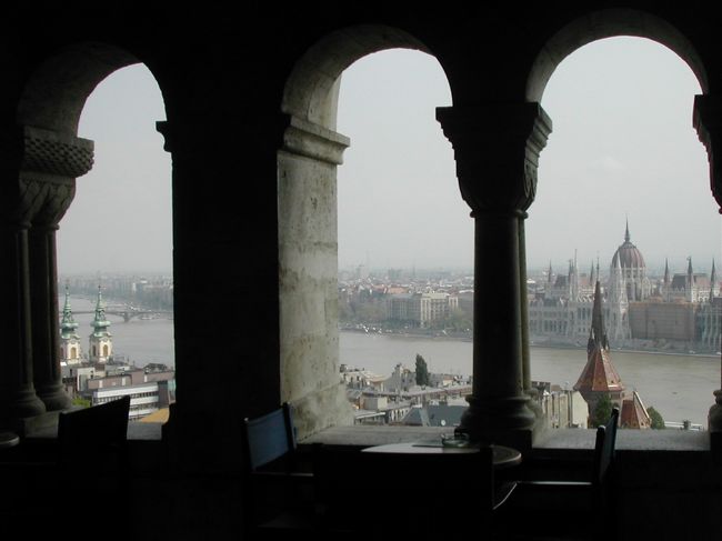 漁夫の砦　ドゥムカフェ　エリザベートはここからの眺めが好きだったとか・・・<br />