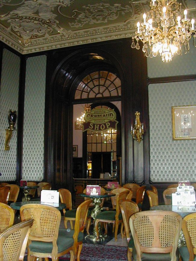 1858創業　老舗カフェジェルボー<br />エリザベートもここでカフェを〜。