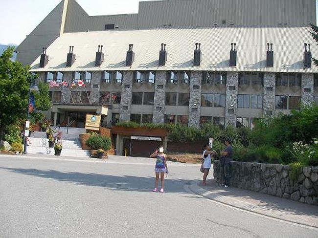 5泊したホテル<br />マウンテンサイドロッジ<br />思い出に残る、素晴らしい夏休みでした<br />ウィスラー最高！！