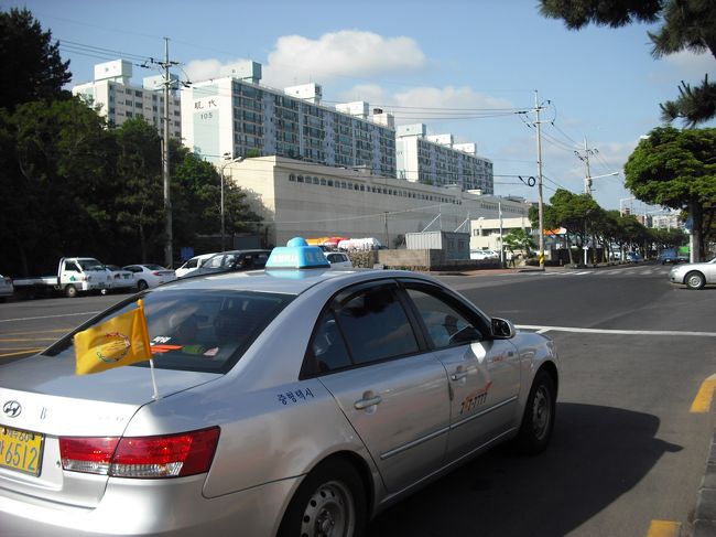 タクシーの客引きがスゴくて<br />乗らんと断っても、まだまとわりつく<br />