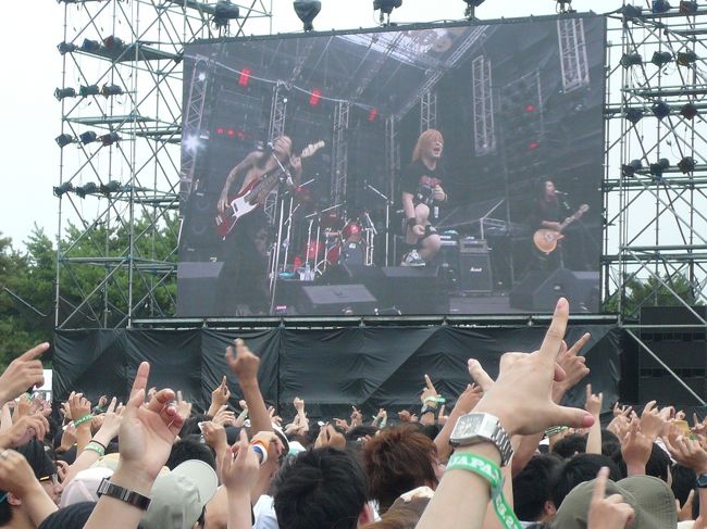 えーちゃんの後は<br /><br />マキシマム ザ ホルモン<br /><br />こちらもかなりアツいです！