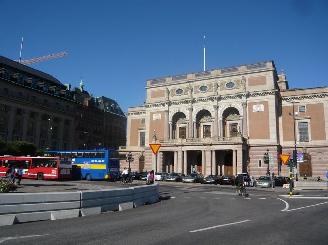 再び街中をぶらぶら。王立オペラ劇場