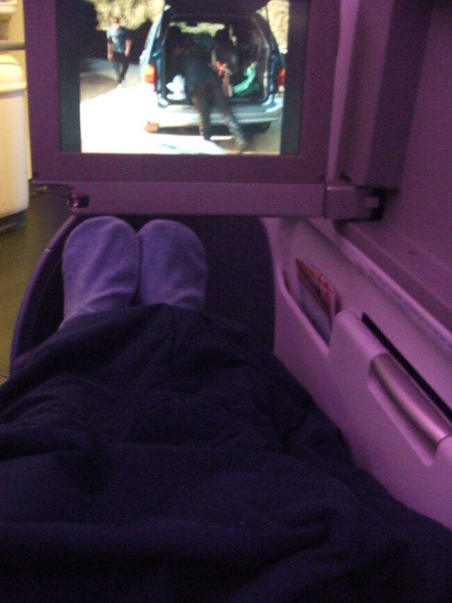 とうとう日本へ帰国。<br />地球一周しました！<br />いろんな事があった旅でしたが、いい経験と思い出が出来ました。　4カ国はちょっと欲張りすぎだったかも。　でも、これまでずっと行きたいと思っていた所だったので楽しかったなぁ。　また機会があれば世界一周航空券で回ってみたい！