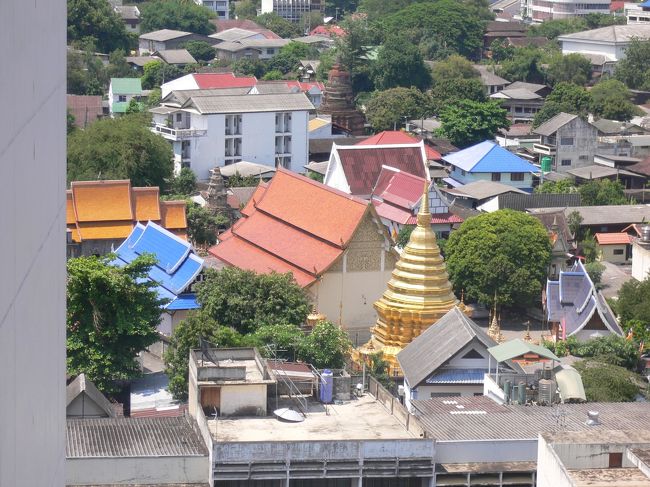 ホテルの窓から