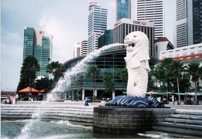 マーライオンはとりあえず行かなくちゃ。