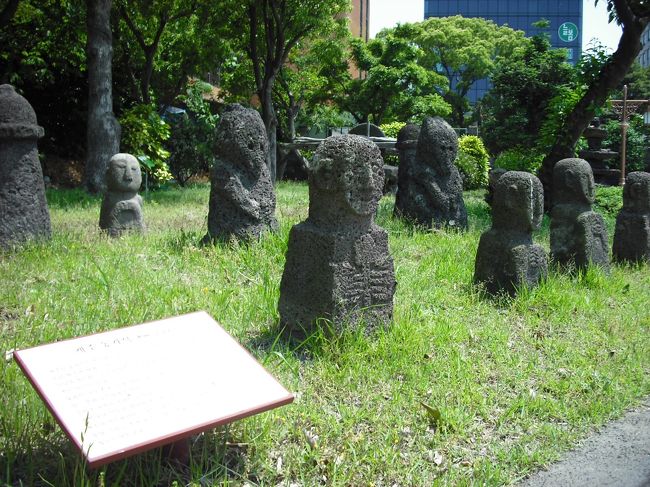 済州島の象徴になっている<br />「トルハルバン」の原形があるって・・・コレ？？