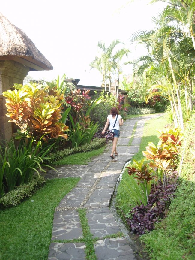 お散歩を終えて、ヴィラへ戻りました。