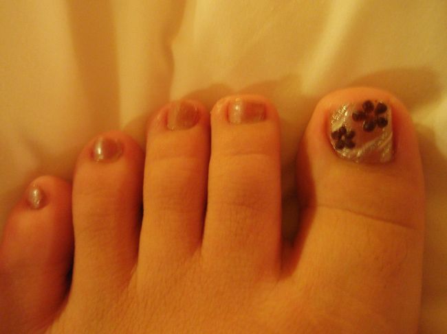 レギャンのお店でやってもらったネイル☆