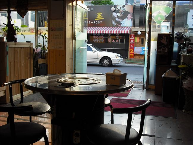 モーテル近くの<br />「焼き肉屋さん」に落ち着く<br />