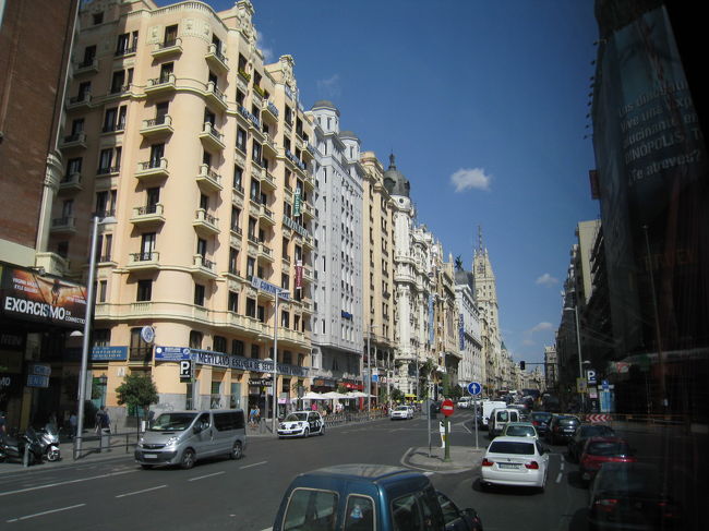 グランビア大通り