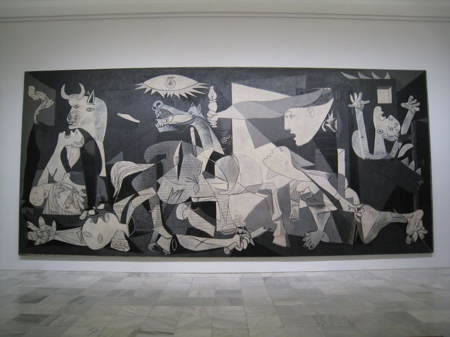 ピカソ『ゲルニカ』<br />
