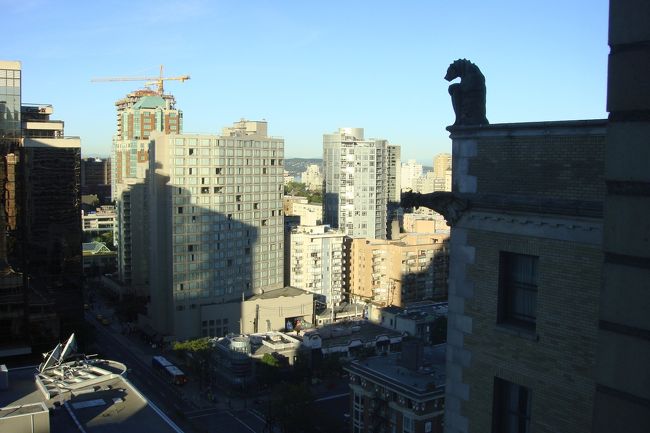 部屋からみた朝の町