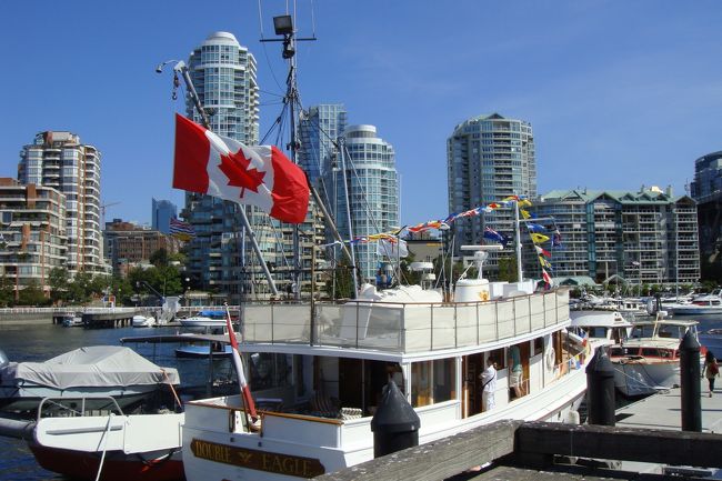 カナダフラッグ、なんかかっこいいです。<br />海外マジックでしょうか？（笑）<br />でも、日の丸だったら・・・うーん。