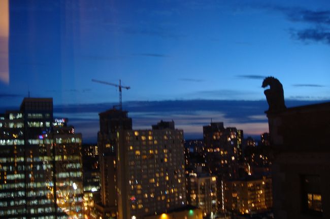 部屋からみた夕暮れ？夜？