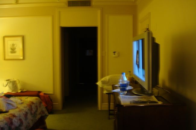 テレビは薄型（もちろん？）、ベッドの真正面<br />寝ながら見れるなんて、なんて幸せ★