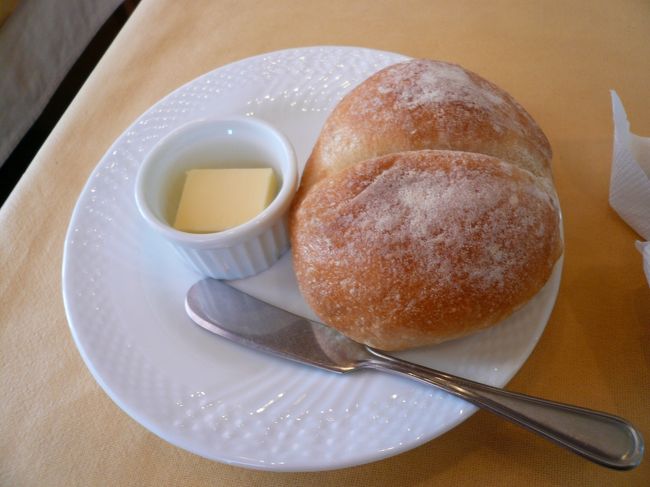 パンかご飯もいただけます。