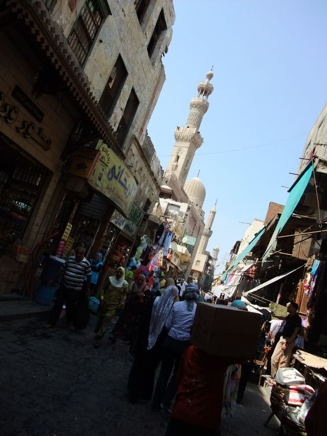 お土産屋の並ぶハンハーリ