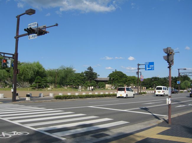 ついに、姫路城に到着。<br /><br />近くの駐車場に車を止めました。