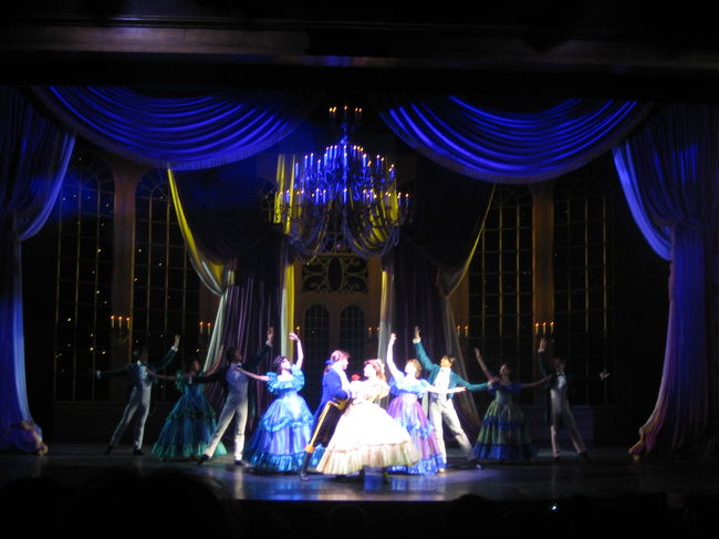 時にはミュージカルっぽく