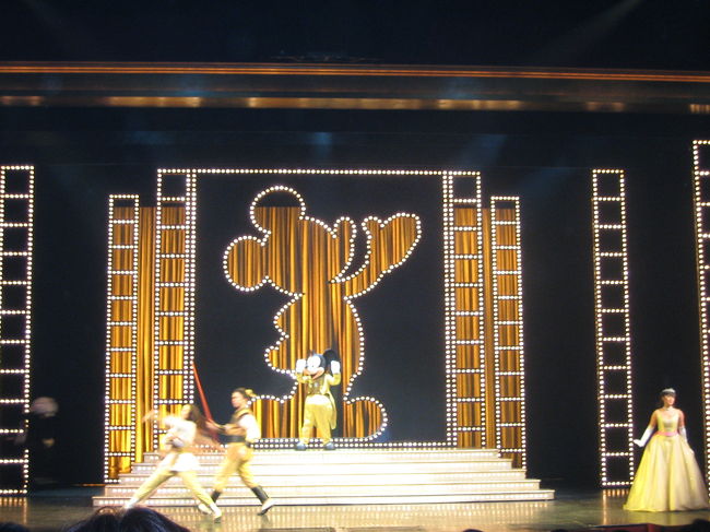 ミッキー登場で一段と盛り上がります