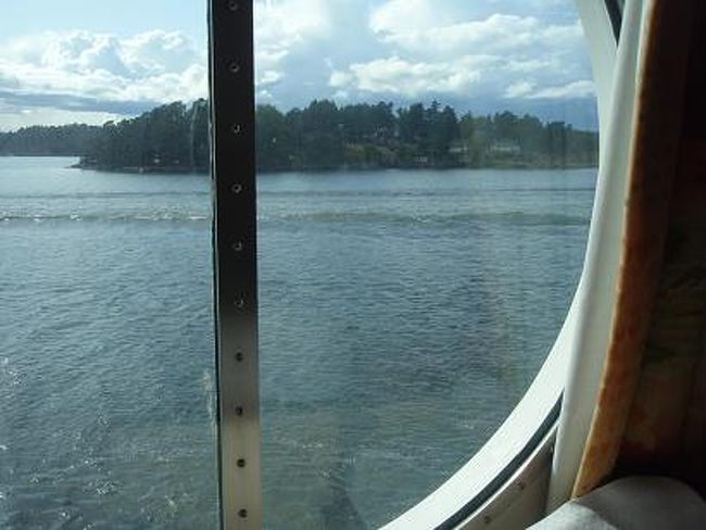 遠ざかる運河を見ながら