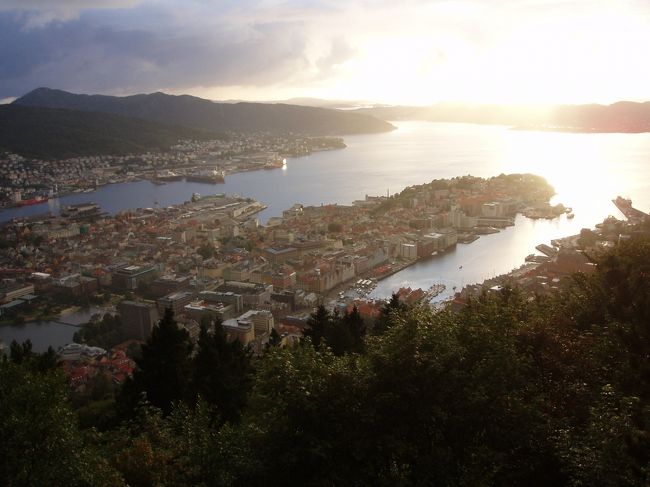 海へ日が沈みます