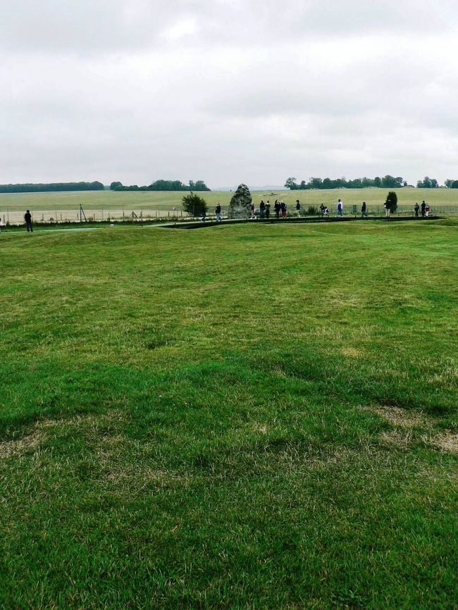 ストーンヘンジの全景。