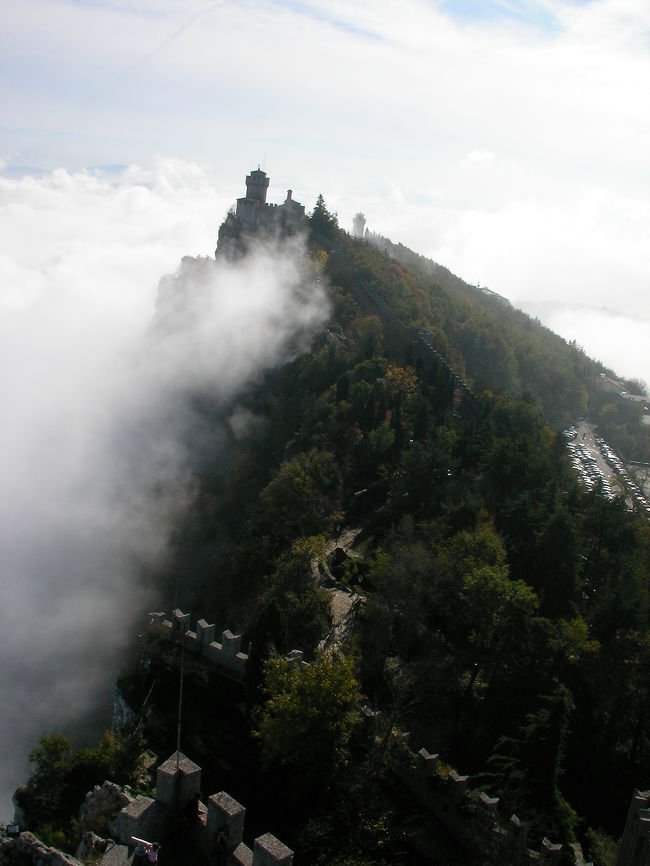 みるみるうちに雲に覆われてしまう･･･