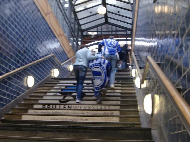 この旅唯一の心残りがこれ。サッカー観戦ができなかったこと。<br />ちなみにこの時点ではベルリンが首位でこの日も勝利。盛り上がっただろうなぁ…。