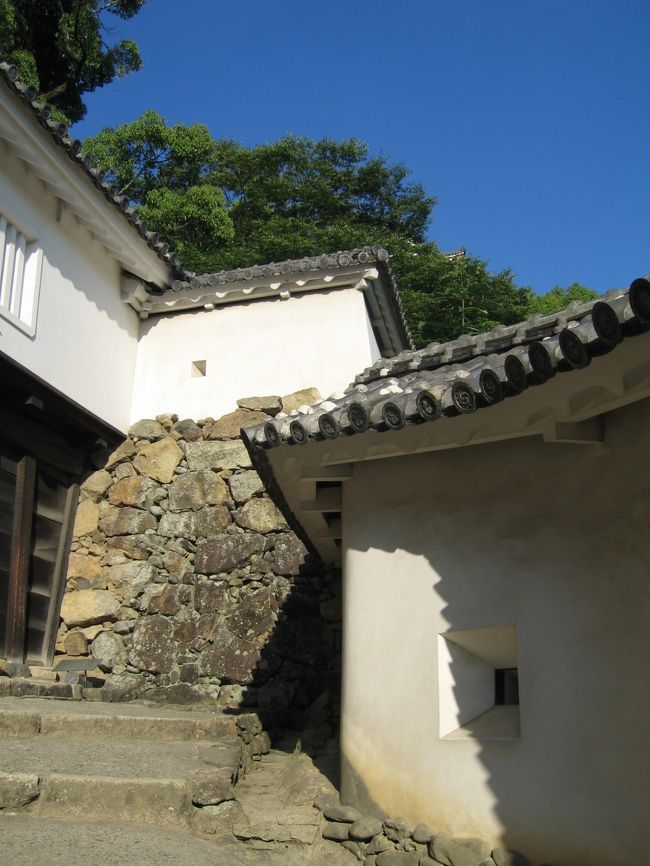 階段を上っていきます。