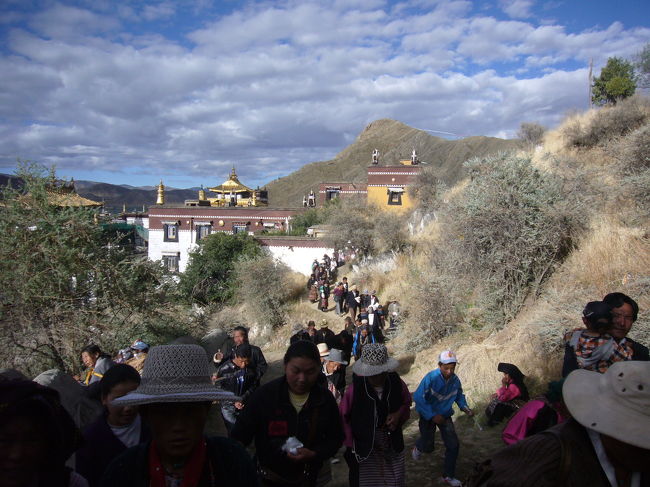 <br />みんなタンカに向かってまっしぐら