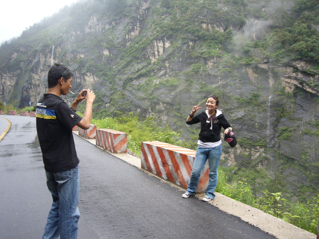 <br />ガイドのラクドゥンとドライバーのツェリン♪<br /><br /><br />
