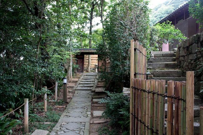 次にやってきたのは山亭。<br />