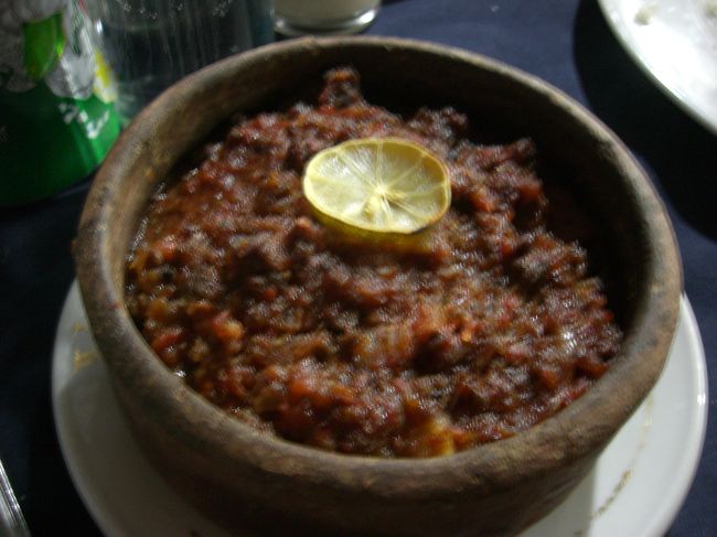 ブレてますが、「ムサカ」です。<br />これもしょっぱ〜い！！<br /><br />