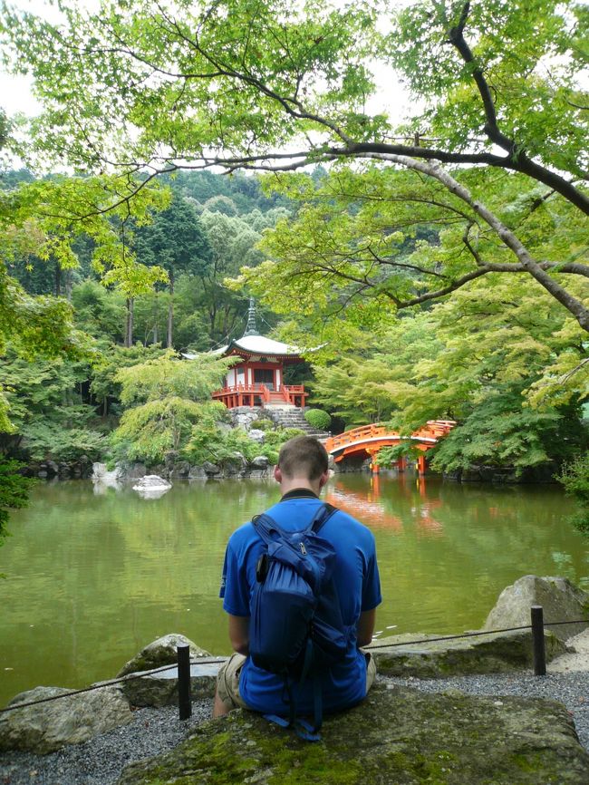夏の醍醐寺にはあまり観光客がいらっしゃっていませんでしたが、通の外国人旅行者は良く見掛けました。