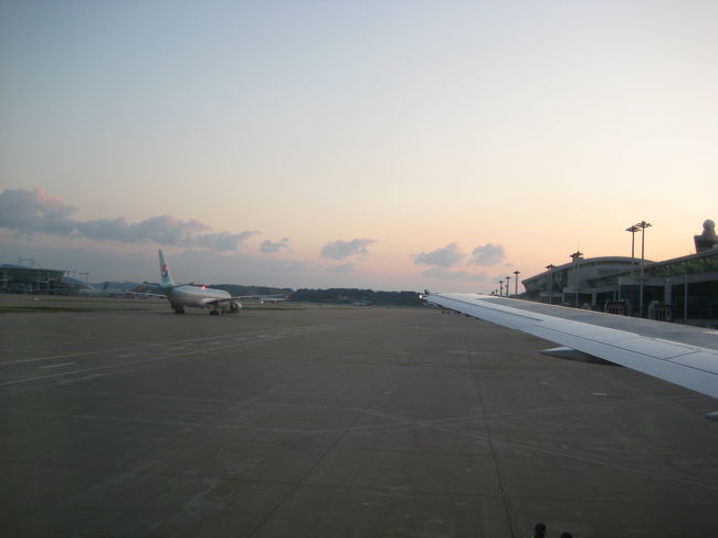 帰りは１８時５５分発のＪＡＬ９８４便で<br />中部国際空港セントレアに帰ります。<br /><br />いよいよ楽しかった韓国ともさよなら。。。<br />