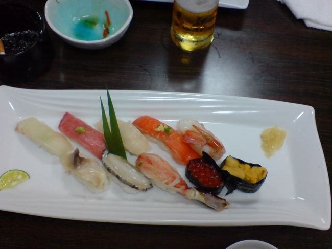 翌日は、小樽へ移動ここでも、昼食は特選寿司3,000円！しかし、このレベルであれば、他ではもっと高いでしょう！小樽だからリーズなぶるなんでしょうね！