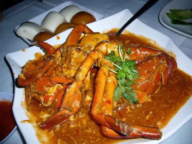 食べた♪食べた♪(番外編)：East Coast Seafood Village その4<br /><br />締めは、もちろんチリクラブで！！<br />チリソースも蟹も美味〜。<br /><br />短時間のシンガポール滞在。喜んでいただけたようで、こちらも嬉しかったです♪<br /><br />